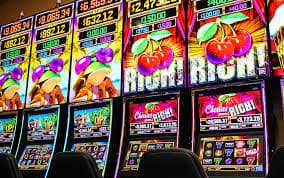 မြန်မာ Sportsbook တွင် လောင်းကြေးနှုန်းများ ကြည့်ရှုနေသော ကစားသမား